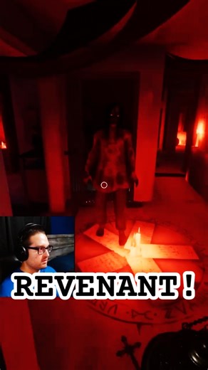 facing down a revenant #phasmophobia