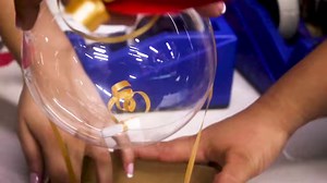 3.2K reactions · 13K shares | Como hacer una caja sorpresa o explosiva | Daniel cocina oculta | Facebook