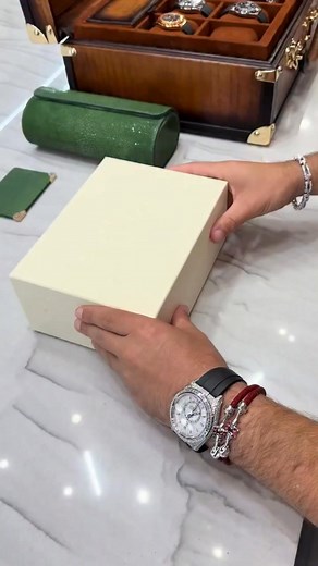 41K views · 1.5K reactions | ⭐⭐⭐⭐⭐(4.9/5)  Festival Sale is Live ~58% OFF ✅ Premium Quality ✅ 5000+ Happy Customer ✅ Cash on Delivery Available ✅ 100K Satisfied Customers Shop Now Get ready to elevate your style with our trendy and high-quality Watches. | Timezone | Facebook