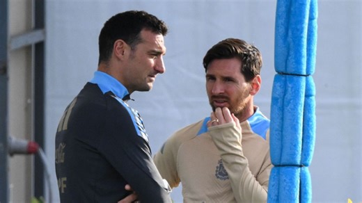 Scaloni: Won't take 'risks' on Messi fitness
