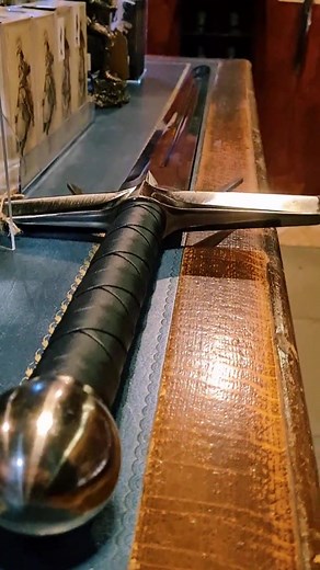 He took the heads of many Immortals throughout his three thousand years of life, until his death at the hands of Connor MacLeod. The two-handed broadsword replica of The Kurgan from the 1986 film Highlander is on special this week only ⚔️ find it on our website under the 'TV & Movies' category 𝙄𝙩'𝙨 𝙗𝙚𝙩𝙩𝙚𝙧 𝙩𝙤 𝙗𝙪𝙧𝙣 𝙤𝙪𝙩, 𝙩𝙝𝙖𝙣 𝙩𝙤 𝙛𝙖𝙙𝙚 𝙖𝙬𝙖𝙮!