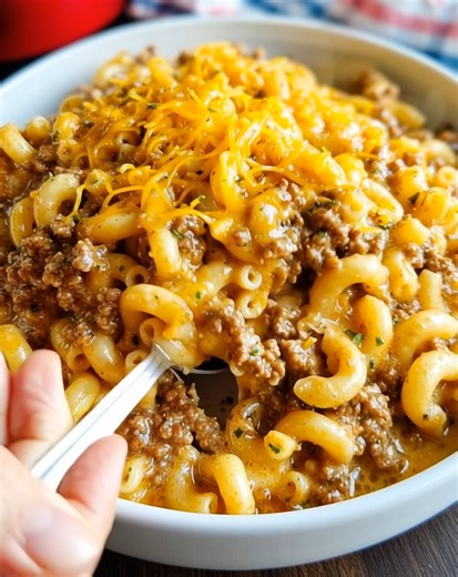 12K views · 184 reactions | Creamy, cheesy, and full of hearty flavor, this Instant Pot Hamburger Helper is a quick and comforting one-pot meal — a nostalgic keeper that makes weeknights easy and delicious. .............. Full Recipe in Coʍmеոτ  | Recipes with Me | Facebook