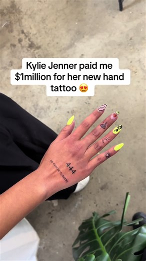Kylie Jenner's $1M Hand Tattoo: Viral Small Tattoos | Beauty & Style
