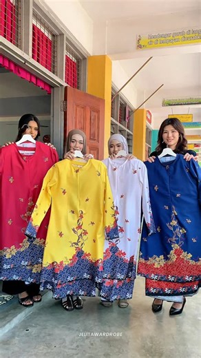 Melayu, Chinese, Indian, Iban, Kadazan-Dusun, Bidayuh, Orang Asli, dll - different roots, one nation. This is Malaysia. 🇲🇾❤️ Love kan Kurung Batik sempena kemerdekaan Malaysia tahun 2025? Get yours now on our website. Link in our bio “Kurung Embun” | Jelita Wardrobe