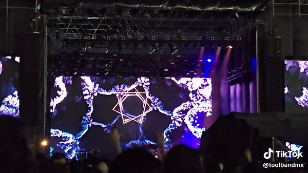 Tool In Mexico 🇲🇽 . . . . . . . . . . . . . . . . . . . . . . . . . . . . . . . . . . . . . . . . . . . . . . ©️Tool #rock #mexico #maynard #james #keenan #latinoamerica #carey #justin #chancellor #adam #jones #Tool #Army #opiate #undertow #Ænima #Lateralus #Salival #10000days #FearInoculum #viral #adamjones #justinchancellor #dannycarey #themostextraordinaryband #thegreatest #band #world #music #extraordinary