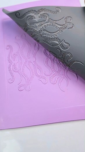 I literally just want tentacles on everything! This fun tentacle pattern is also available as a silk screen. #tentacles #octopusart #kraken | The Clay Impress