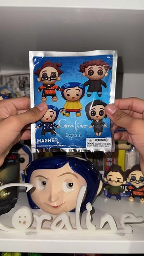 Coraline series 2 #coraline #coralinemovie #coralinejones #coralineedits #coralineedit #coralinedoll #coralineylapuertasecreta #coralineart #coralineandthesecretdoor #laikastudios #coralineaesthetic #coralineandwybie #coralineaudio #coralineandwybieedit #coralineandthesecretdor #coralineaddict #coralineaddiction #coralinedoor #fyp #coralinedolls #coralinedad #laika #coralinedadsong #coralinelovers #coralinelaportamagica #coralinebook #coralinelapuertasecreta #laikastudios #coralineloungefly #cor