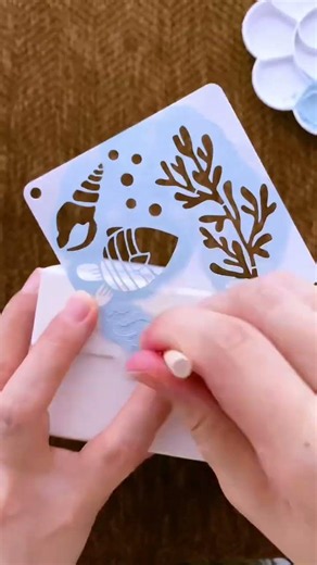 I started drawing on a gift box… and it ended up like this