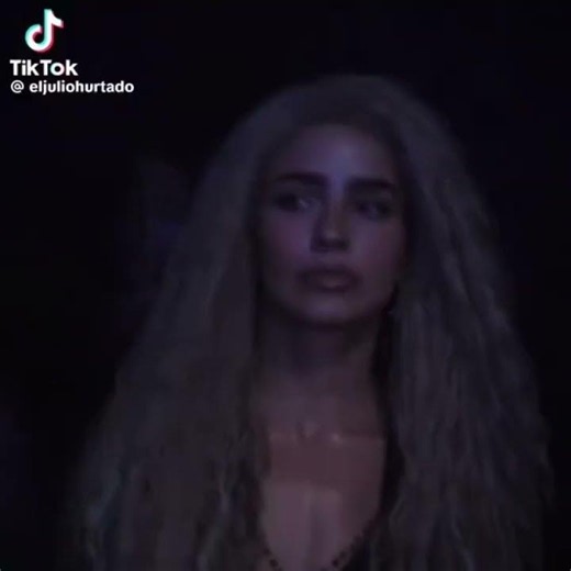 rosario tijeras ipnoren la canción del simio mayor y rosario tijeras🙏