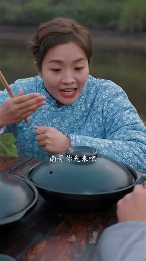 Cousin came to eat Boston lobster🦐#TikTokVideos#spicyfoods#FunnyMukbang#BigandFastEaters