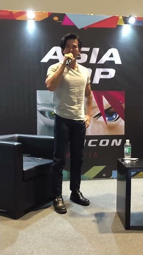 Gaku Space (Genji) Shouts out his Ultimate at AsiaPOP Comic Con Manila 2017