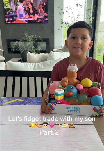Love fidget trading with my son!💗 #mom #squeeze #fidgettoys #needoh #squishy
