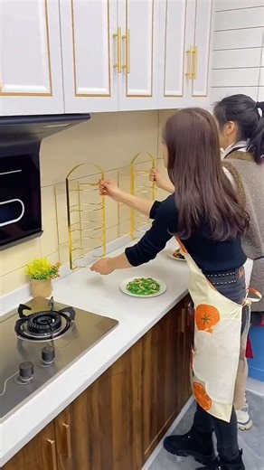 Smart Home Gadgets on Instagram: "💬 Comment “RACK” to get the link! No more veggies flying all over the table 🥕😅 This wall-mounted food prep rack keeps everything neat, stacked & mess-free! Multiple layers, space-saving design, and super easy to store 👌✨ #KitchenGadget #FoodPrep #HomeEssentials #SpaceSaver #explore"