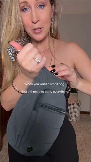 This crossbody water bottle bag holds way more than you expect