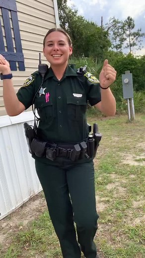 Shelltothebeee on TikTok