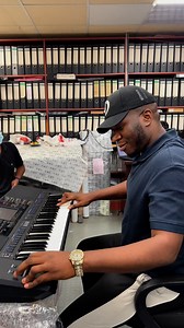 Yamaha service center said maxy run a test on the keyboard!!! | Maxy Michael