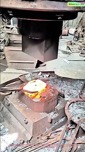 comment une température de 1 093 °C et la pression forgent l'ordre à partir de ferraille