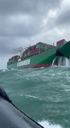 Stunning Cinematic Ocean Scene with Ships