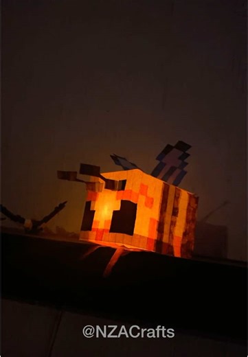 DIY Minecraft Bee Lamp Tutorial