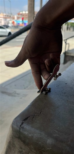 Street quarter • • • #fingerboard #fingerboarding #fingerboardingontiktok #fingerboardingclips #techdeck #skateboard