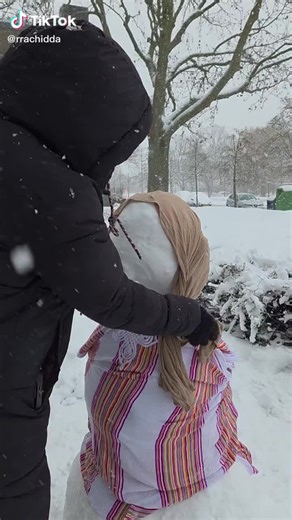 Video's van samia snijders (@s.snijdersquicknet.nl) met Issa Snow Day - Nick Kosir