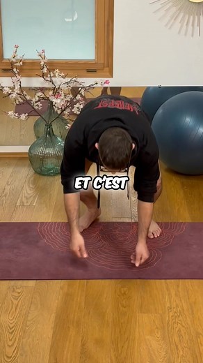Étirement des adducteurs : Une méthode efficace pour soulager les douleurs Découvrez une technique simple pour étirer vos adducteurs et soulager les douleurs. Suivez ces instructions faciles à réaliser et prenez soin de votre corps. #ÉtirementDesAdducteurs #SoulagerDouleurs #BienêtrePhysique #SantéNaturelle #CorpsEnMouvement #ExercicePhysique #RétablissementMusculaire #FlexibilitéCorporelle #ActivitéPhysique #SantéEtBienêtre | Gilou t'as mal ou ?