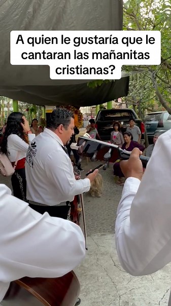 Mañanitas Cristianas: Celebración Especial con Mariachi