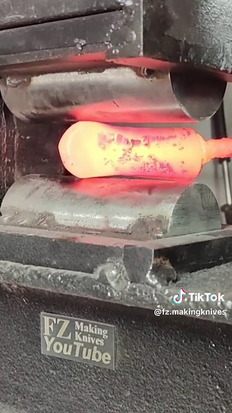 Making a Viking Seax Knife from Metal Scraps 1/2 #diy #makingknives