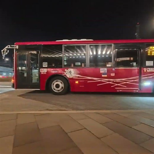 2026.2.13 お急ぎの所申し訳ありません。回送中の長崎県営バスが長崎駅前バス停を出発します。 #長崎県営バス #nagasaki #automobile