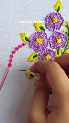 Beautiful embroidery cushion cover or table cloth design😍🪡 | Secret Hand Stitch