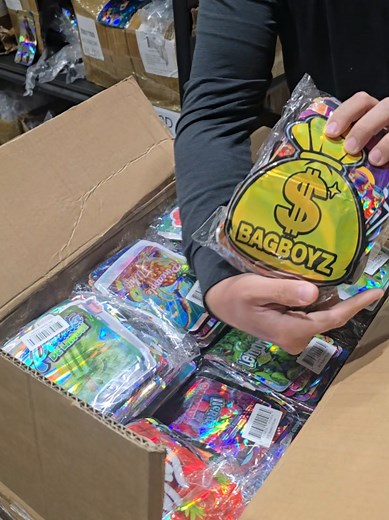 100 pack mix designs baggies don't miss out on this crazy deal! #mylarbags #100pack #packaging #zipbags #packaging