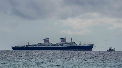SS United States now in Gulf. Can you see ship pass from Sarasota, Bradenton shore?