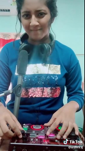 Energetic Loop Station Trap by Female Beatboxer | Mallu Beatboxing