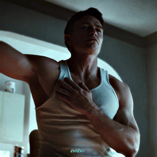 trying to figure out the perfect amount of shakes #bullseye #wilsonbethel #bullseyeedit #daredevil #benjaminpoindexter
