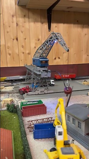 Märklin 76500 Portalkran Testhub nach Einbau auf der MoBa