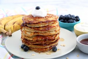 Delicious Healthy Pancakes For Kids (4 Ingredient Recipe)