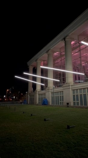 Time Out Barcelona on Instagram: "Ens espera un cap de setmana lluminós ☀️💡Amb la ratxa que portem no sabem si tindrem sol, però com a mínim hi haurà el Llum BCN: del 6 al 8 de febrer la quinzena edició del festival portarà art lumínic al triangle urbà comprès entre l’avinguda Meridiana (Marina), la plaça de les Glòries i el parc del Centre de Poblenou, al districte de Sant Martí, amb epicentre al Dhub. A banda del festival Llum BCN, també es podran veure propostes de l'Off Llum BCN, un circuit