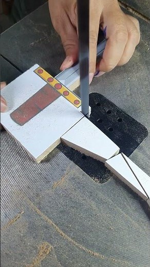 woodworking #woodcarving #wood #cutwood #safety #hardwork #woodwooker #homedecorsale #handcrafted