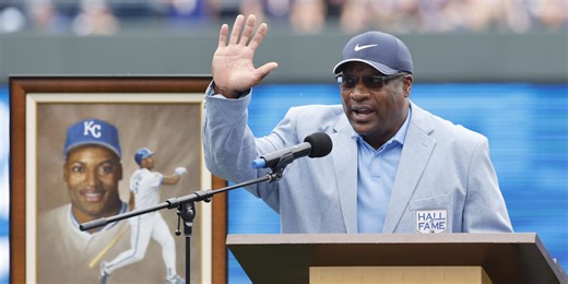Royals Hall of Fame says 'hello' by inducting iconic Bo Jackson