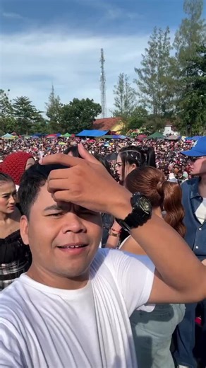 Konser Dede April di Cirebon: Sambutan Hangat Masyarakat