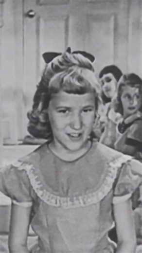 November has officially come to an end! ❤️ Here are our top 3 videos from last month — let us know which one you loved most! ❤️🎵 1️⃣ Gayla Peevey "I Want A Hippopotamus For Christmas" — October 18, 1953 https://EdSullivan.lnk.to/HippopotamusForChristmasFP 2️⃣ Vivien Leigh & Byron Mitchell "Wilkes-Barre, PA" — May 12, 1963 https://EdSullivan.lnk.to/VivienByronWilkesBarreFP 3️⃣ The McGuire Sisters "It's Today/Milk & Honey/Shalom/It Only Takes A Moment" — November 13, 1966 https://EdSullivan.lnk.t