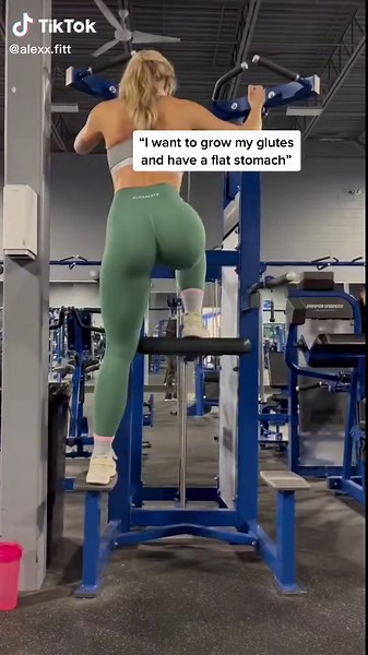 Workouts on my insta// alexxandra.fitt #smallbusiness #POV #workoutwithme #selflove