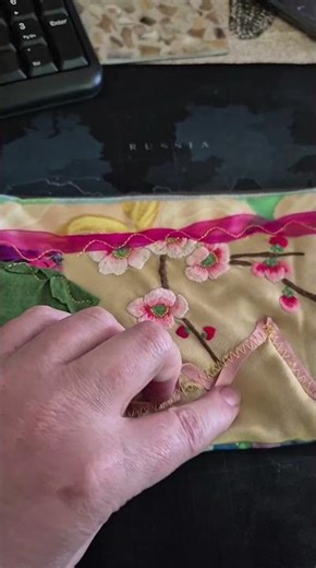 Don’t throw away sewing scraps — make this zipper pouch