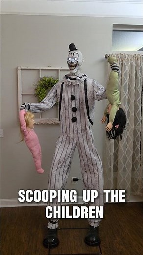 Clowning Around Animatronic - Spirit Halloween (Demo) #animatronics #halloween #spirithalloween