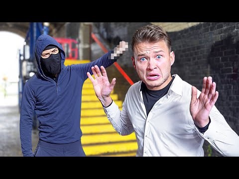 HOW TO AVOID BEING MUGGED