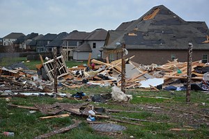 Two tornadoes damage dozens of homes in Clarksville-Montgomery County - ClarksvilleNow.com