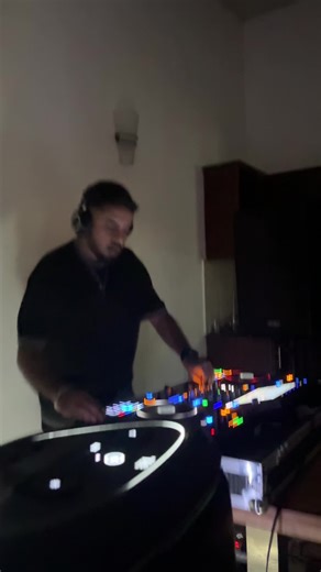 Guess the Track ID in Progressive House Music