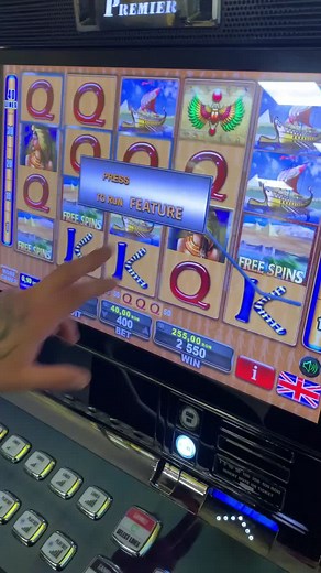 Exciting Egyptian-Themed Slot Machine Gameplay Experience