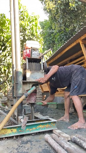 Open and install the water drilling pipe | Jeef Meverick