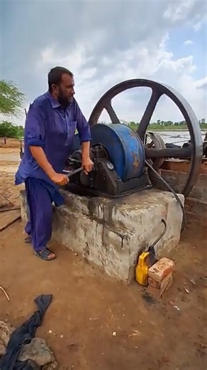 old black diesel engine starting sound | Indian Farmer
